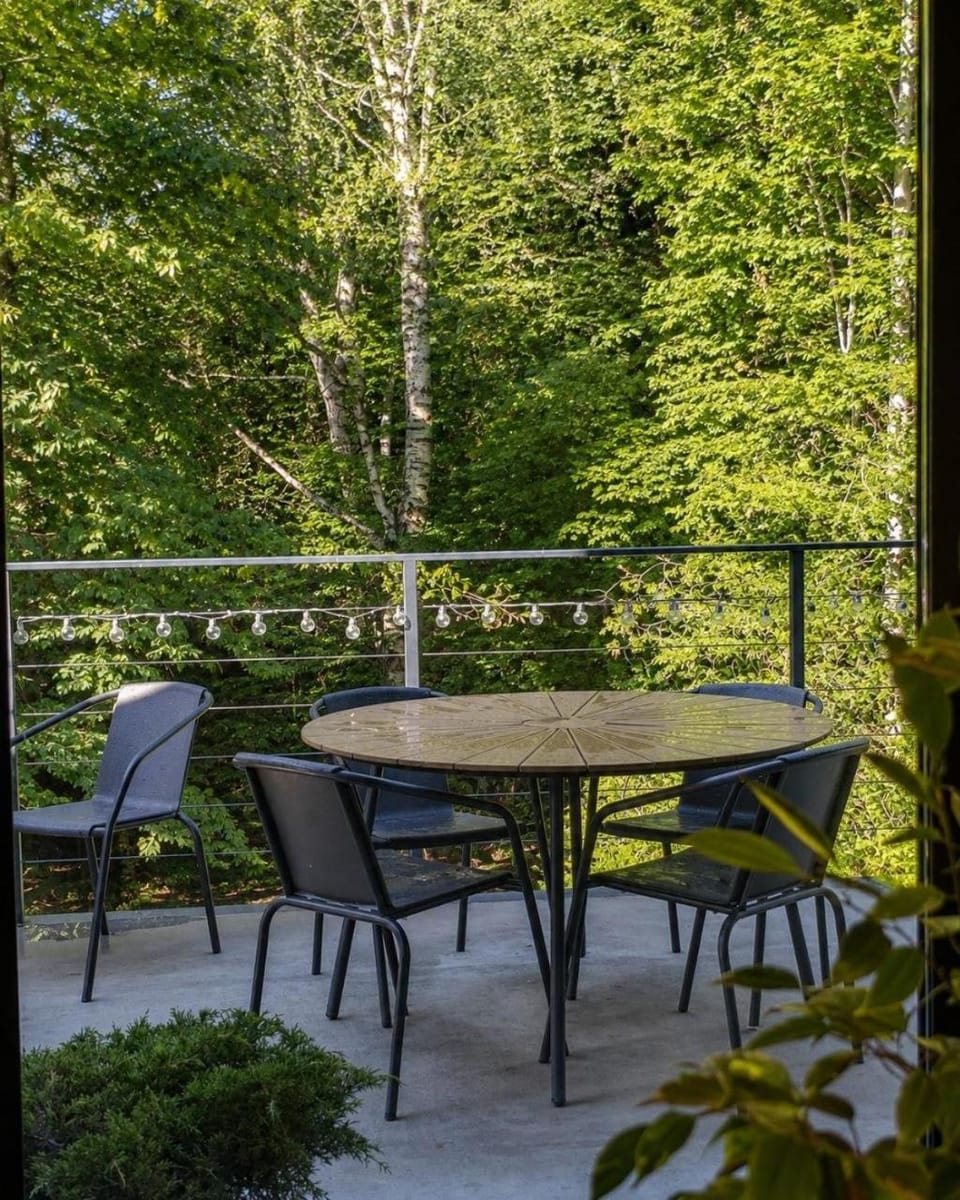 Quiet Grove Villa in Ukraine