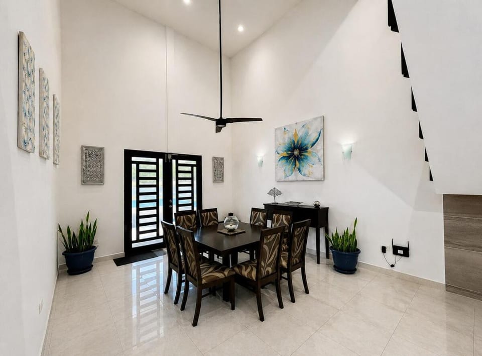 The Pool House Private pool in Merida Villa in Merida