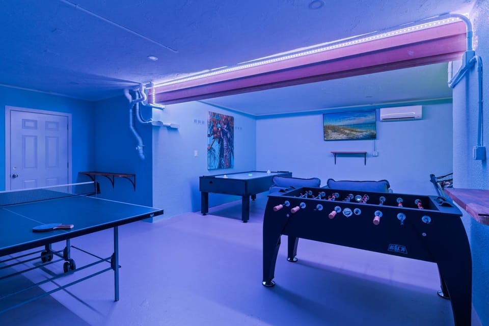 Coastal Beauty - Canal Front, Dock, Pool, Spa, Game Room by Anna Maria Life Vacation Rentals House in Holmes Beach