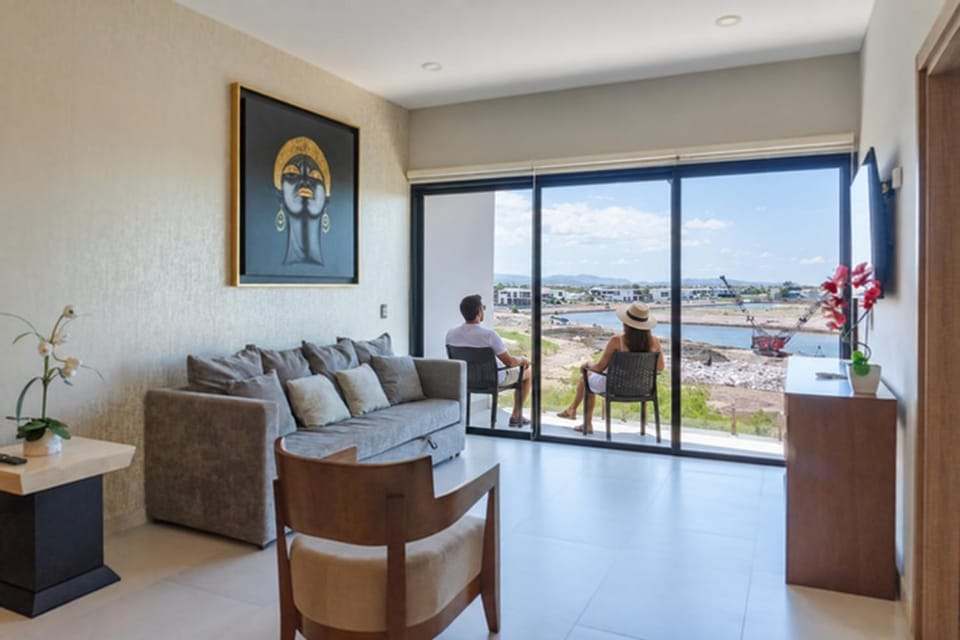 Luxury Apartment with Pool and Ocean Views Apartment in Mazatlan