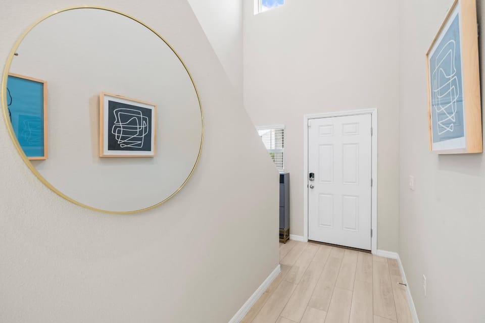 NEW - Cozy & Spacious 4Bedroom Retreat House in Wesley Chapel