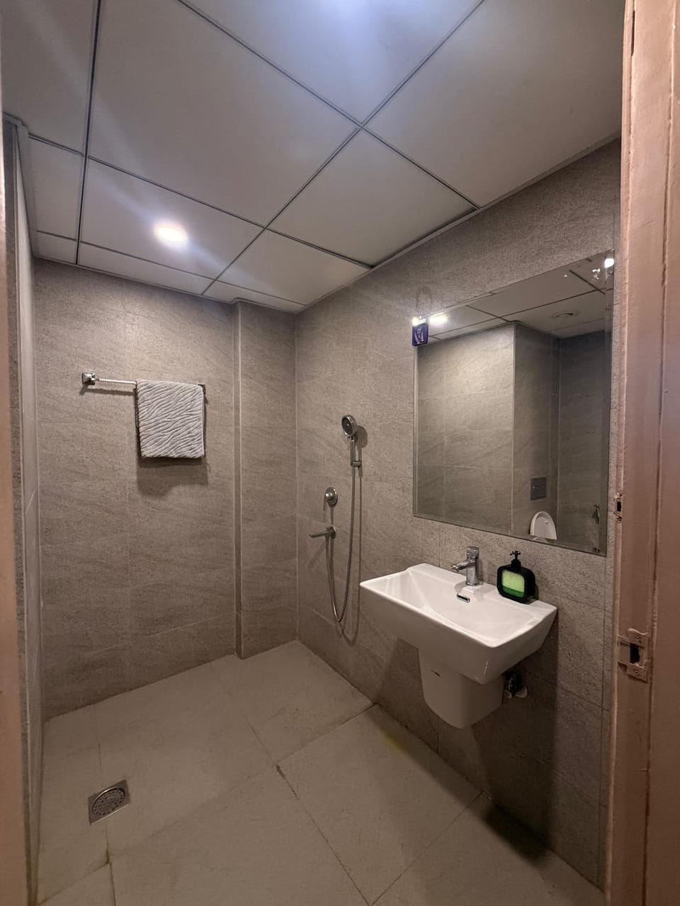 Almost Heaven Apartment in Uttar Pradesh