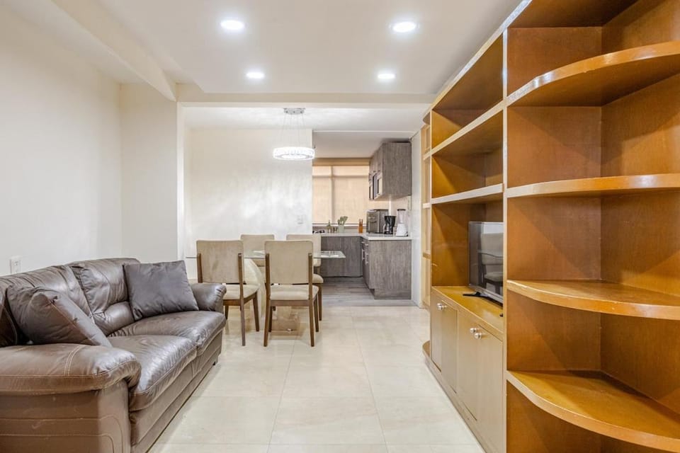 Depto Amplio 4BR Polanco Balcon Antara Mall House in Mexico City