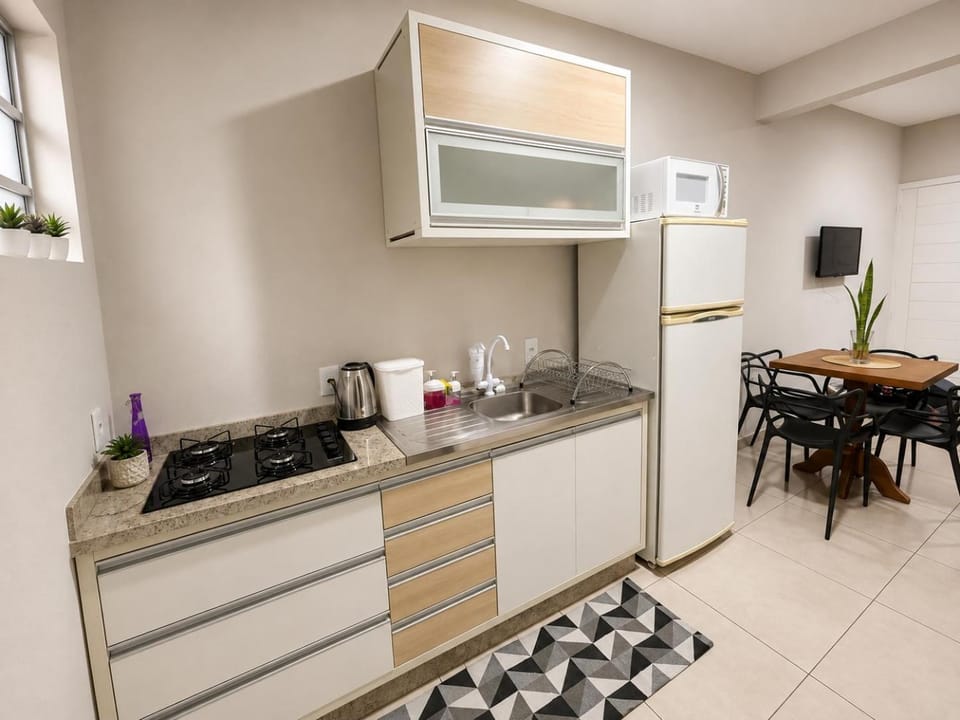 Coffee/tea facilities, Kitchen or kitchenette, Dining area, pet friendly, stove, toaster