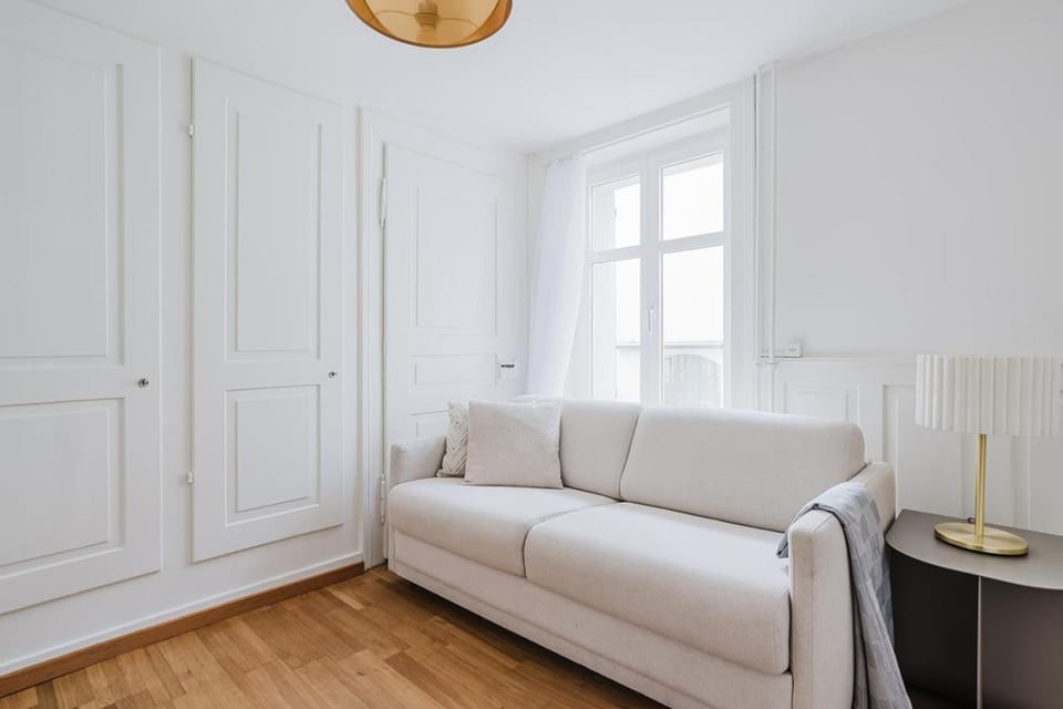 Lavender Suite - Bright 4.5-Room Apartment Apartment in Zurich City