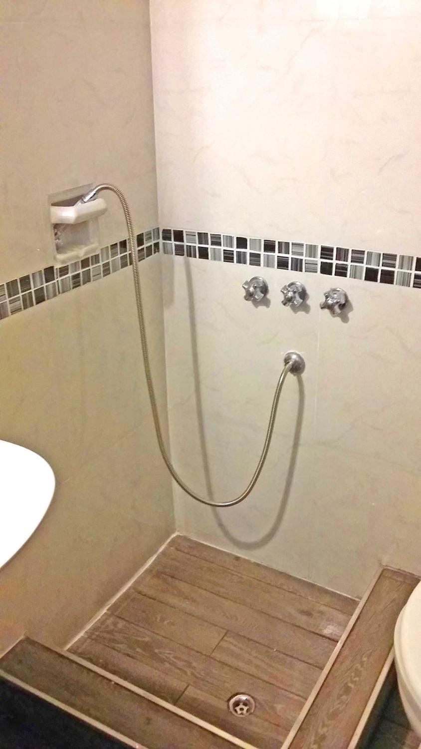 Bathroom, Decorative detail