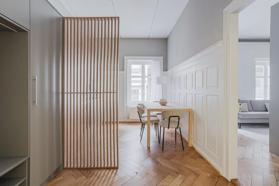Violet Suite - Bright 2-Room Apartment Apartment in Zurich City