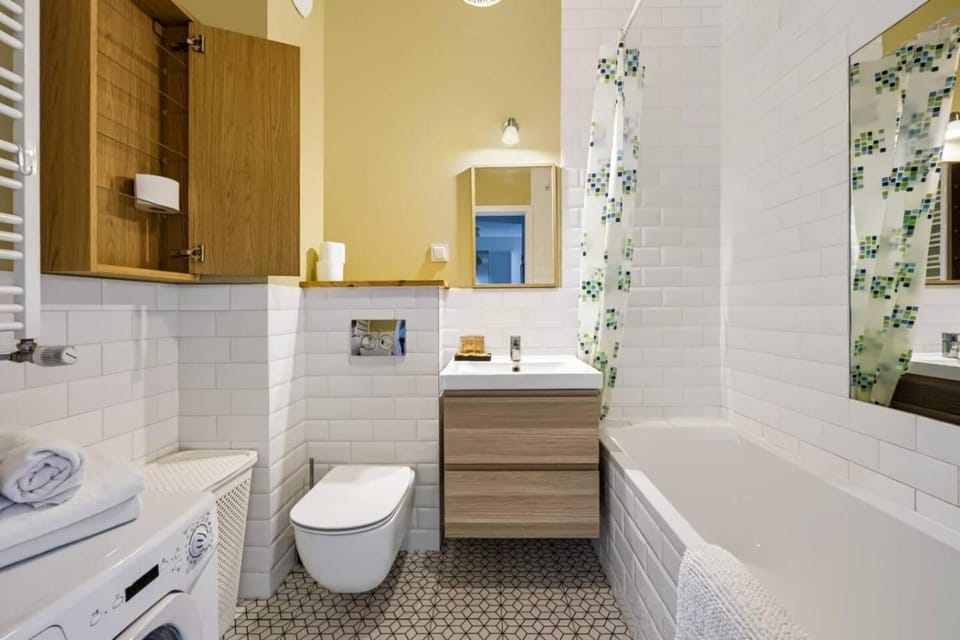 Warsaw Urban Wola Apt - Parking & Balcony by Rentujemy Apartment in Warsaw