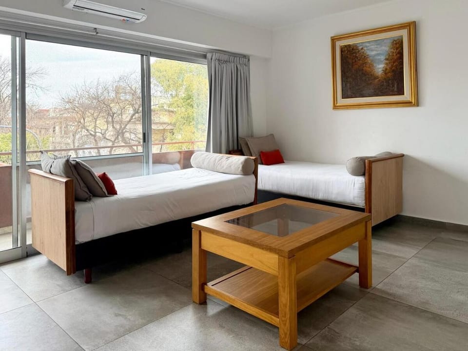La Boca para 4 con Bar, Resto y Seguridad Apartment in Buenos Aires