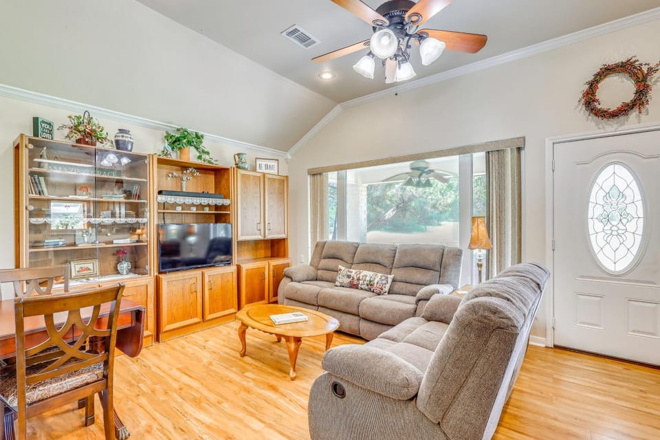 Mamau's House - 2 bedrooms, 1 bath House in Harker Heights
