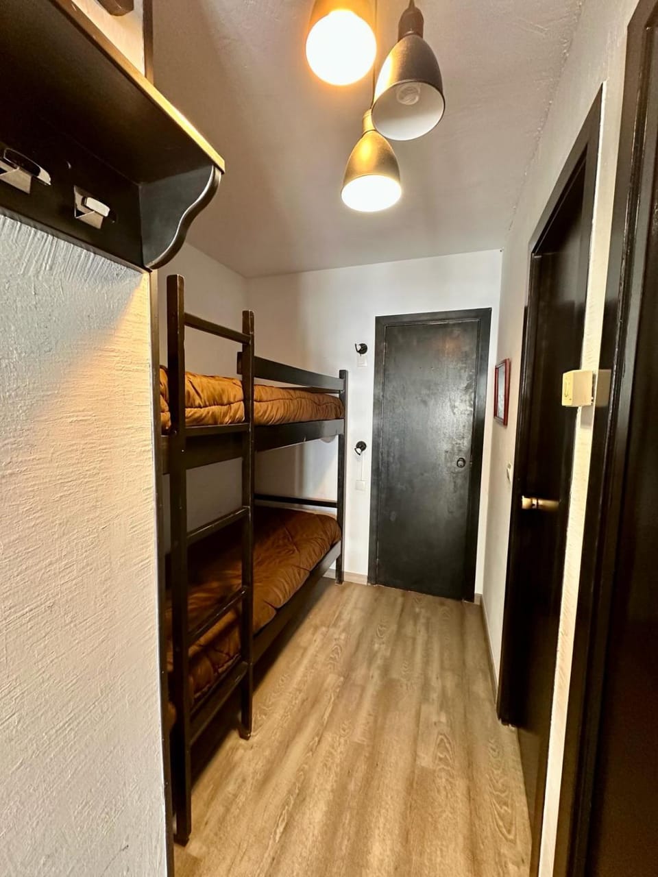 Bed, bunk bed