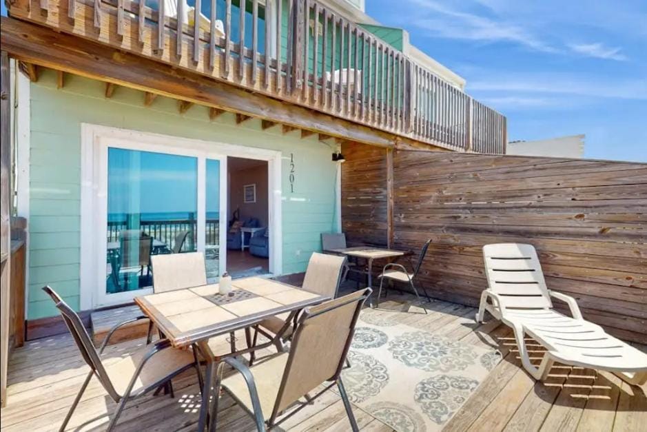 Alabama Breeze (Sweet Alabama + The Breeze) House in West Beach