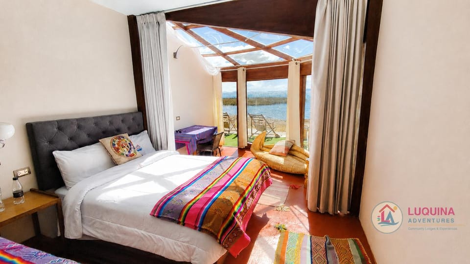 Bed, Lake view