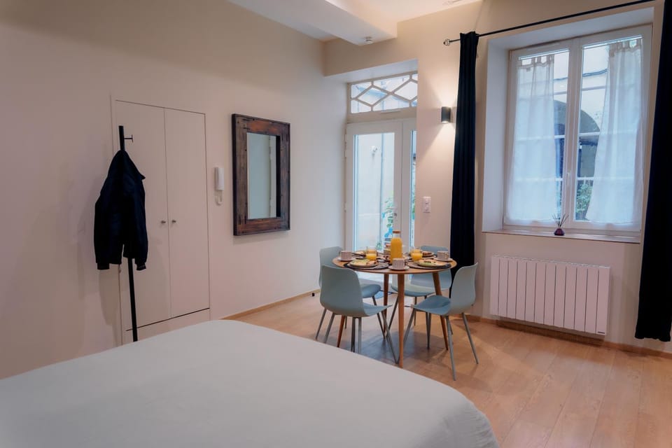 Cocon élégant - Cour privée - Cœur de Valence Apartment in Valence