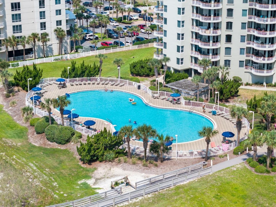 A Pier Bliss House in Pensacola Beach