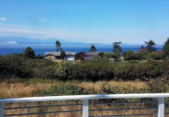 Perch - Whidbey Escape House in Greenbank