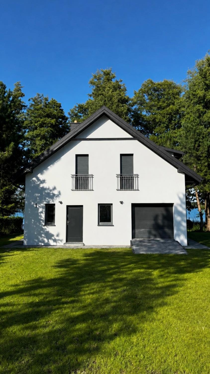 Widok na Białe House in Poland