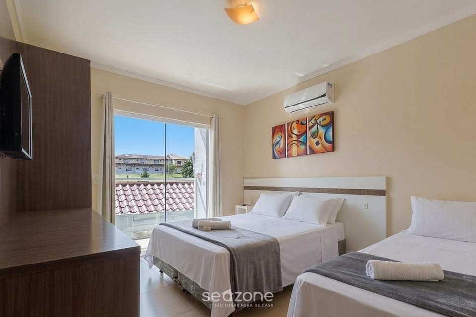 Bed, View (from property/room), Balcony/Terrace, Bedroom