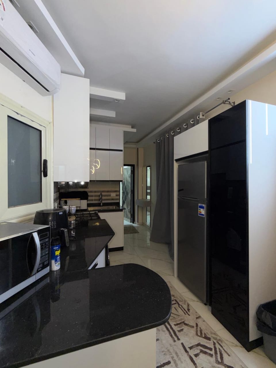 شقه في الهضبه أمام كمبوند رويال بالاس Apartment in Al Hadaba front of royal palace compound Apartment in Hurghada