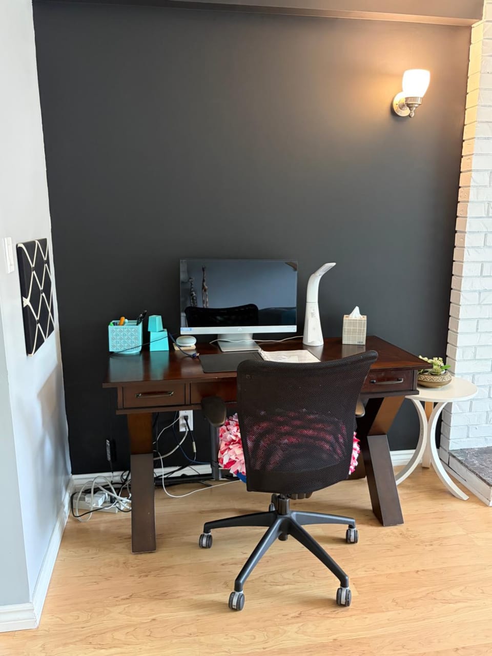 One block from Main Street! Apartment in Vancouver