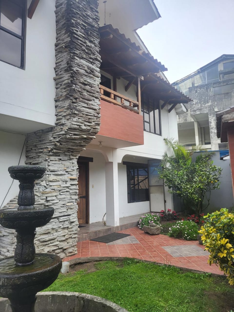 Casa Madob Apartment in Banos