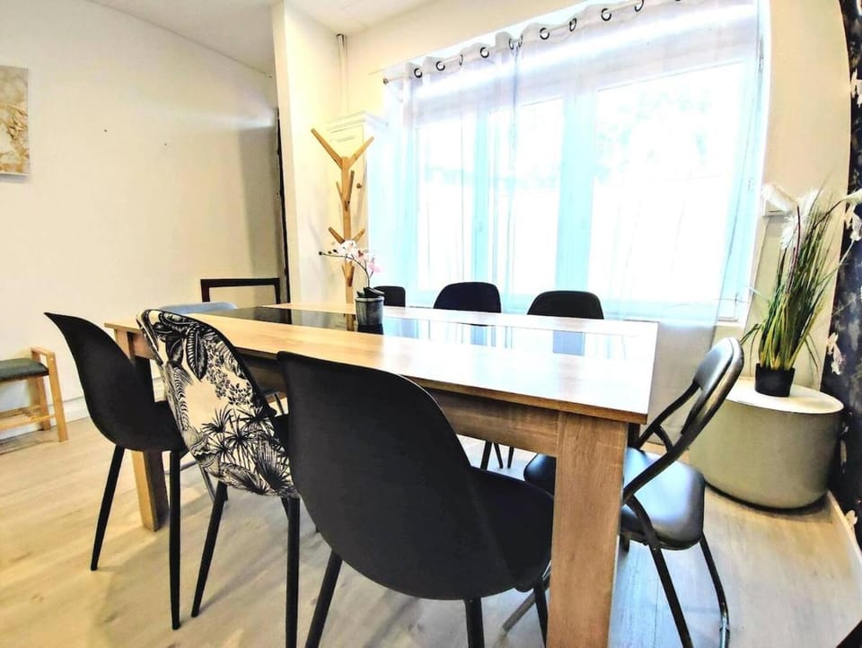 Japandi 4 chambres Wifi proche parc Barbieux House in Hauts-de-France
