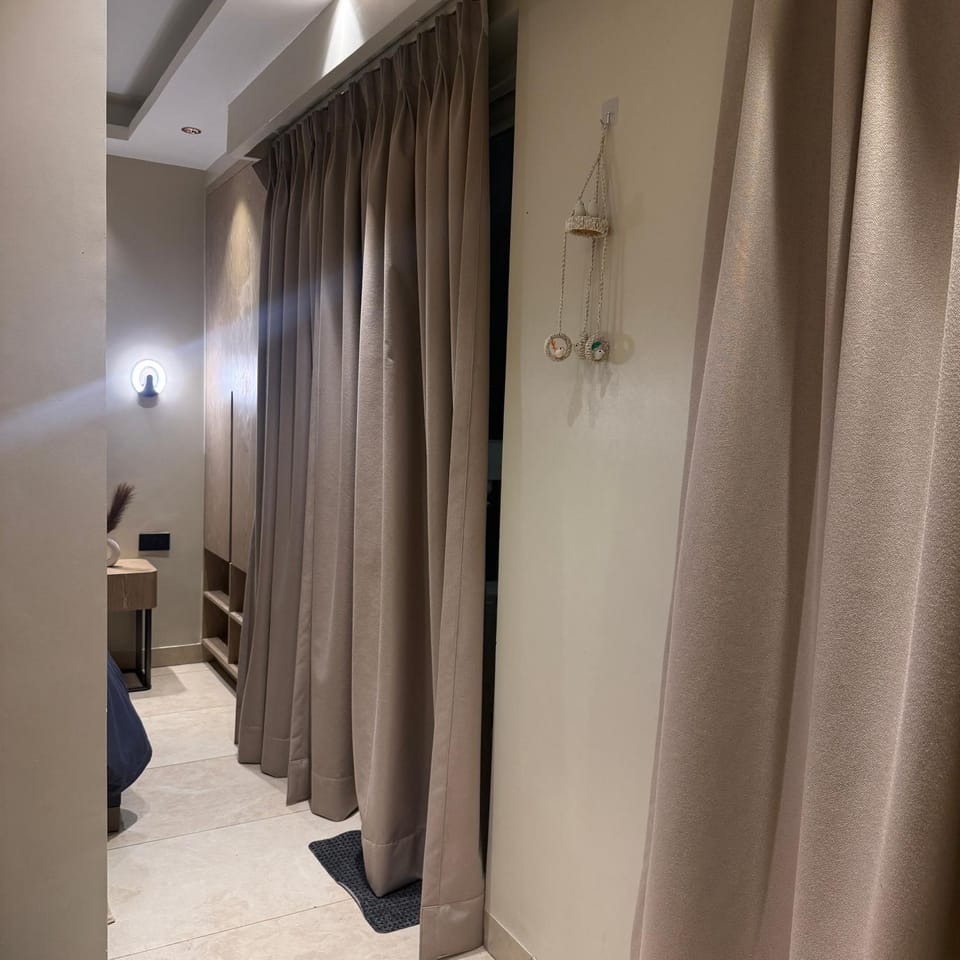 Premium 2 RK Apartment for Families & Friends Vacation rental in Noida