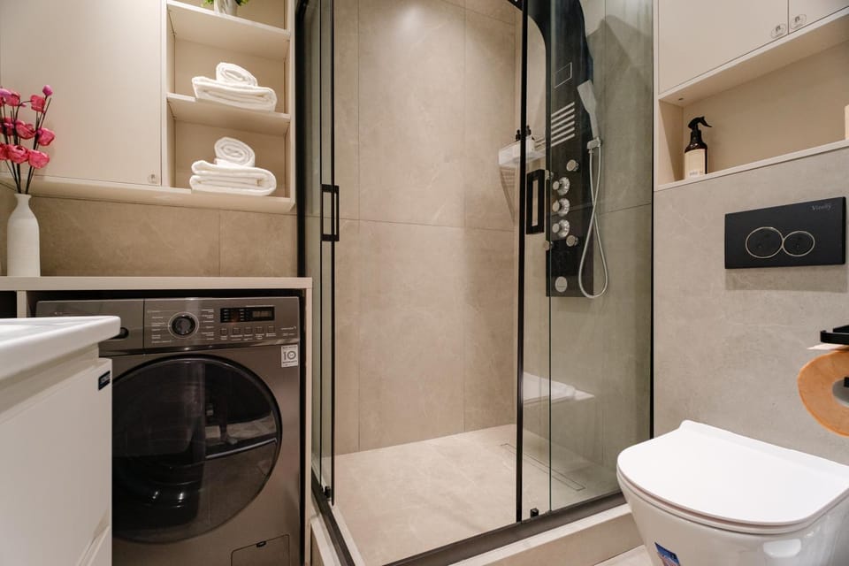 Shower, Bathroom, washing machine