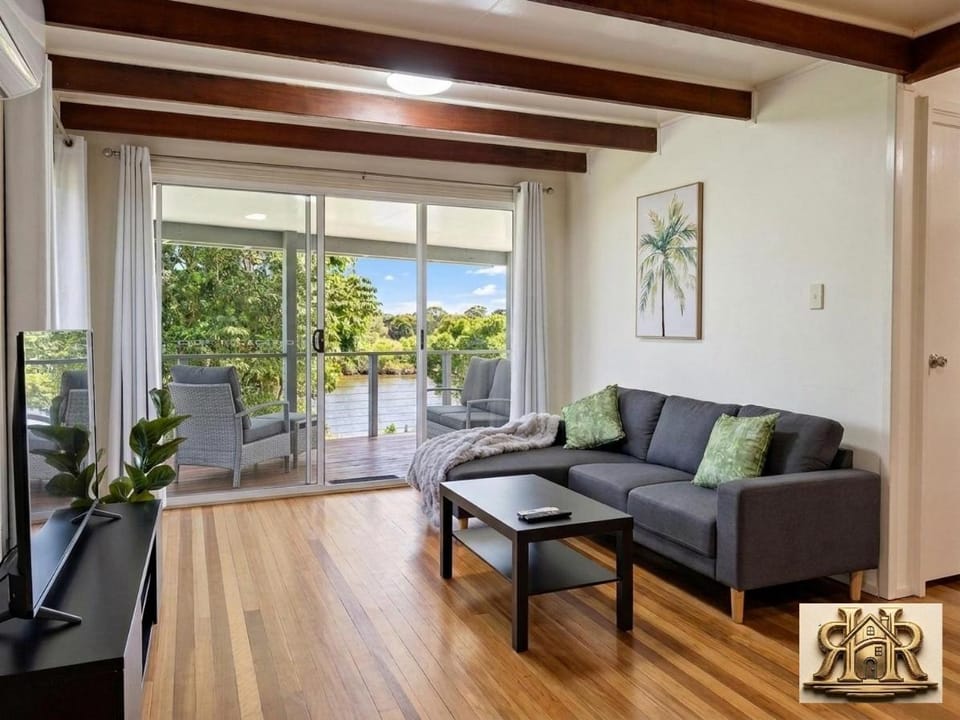 Natural landscape, Garden, View (from property/room), Balcony/Terrace, Living room, Seating area