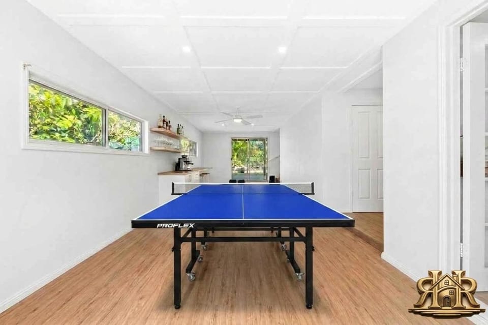 Game Room, Table tennis