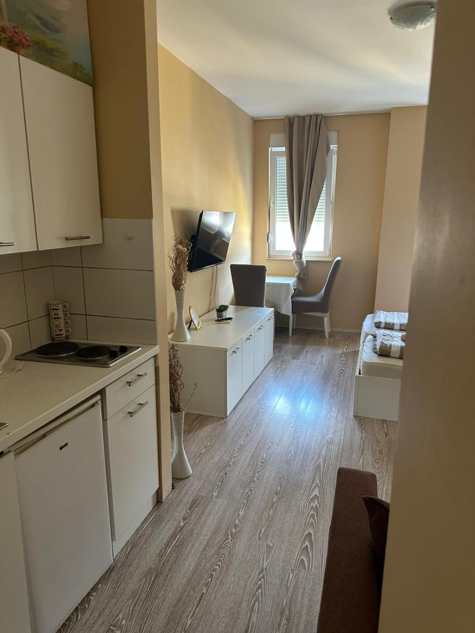 Kitchen or kitchenette, dishwasher, minibar, oven, pet friendly, stove, toaster