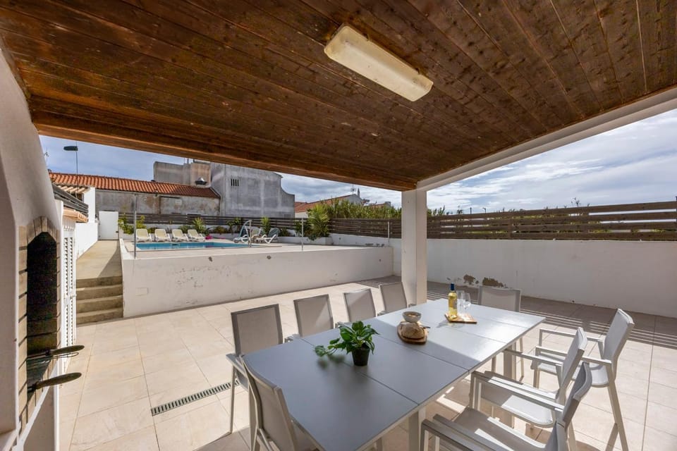 The Sagres House - Village Pool Retreat House in Sagres