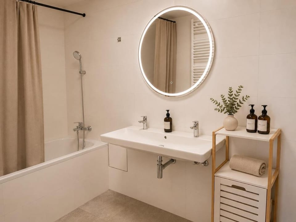 Bathroom, Bath