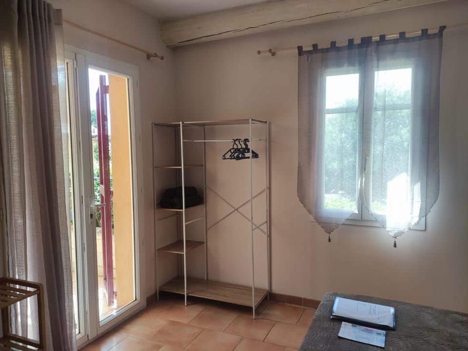 Studio proximité A51 ITER CEA Apartment in Valensole