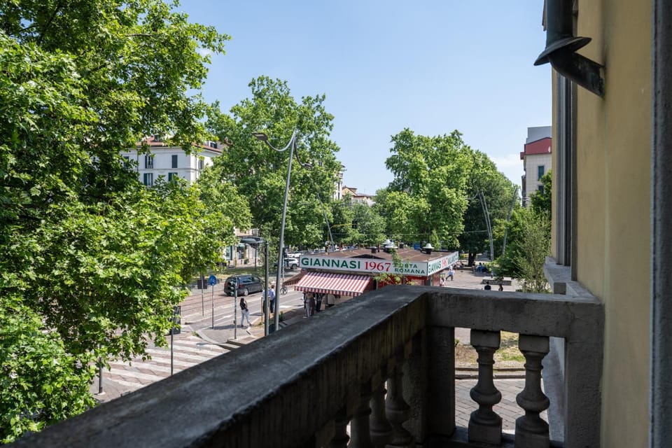 Neighbourhood, View (from property/room), Balcony/Terrace, City view, Street view