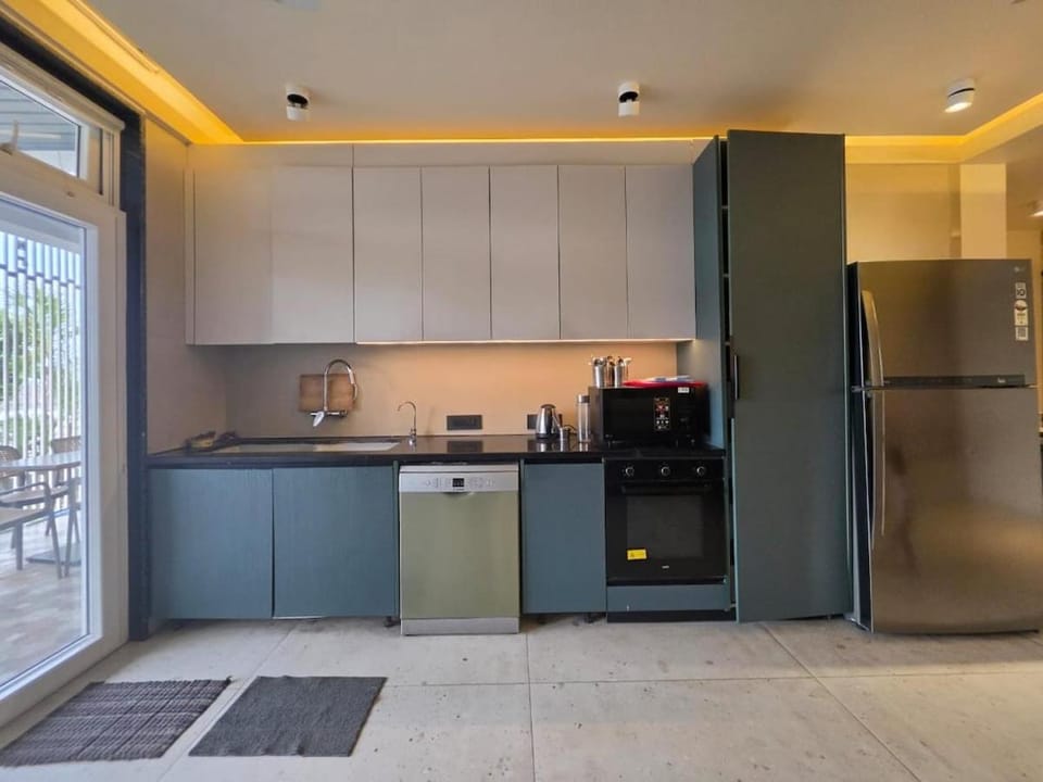 River & Mountain view luxury Villa - Tripongo Stays Villa in Rishikesh