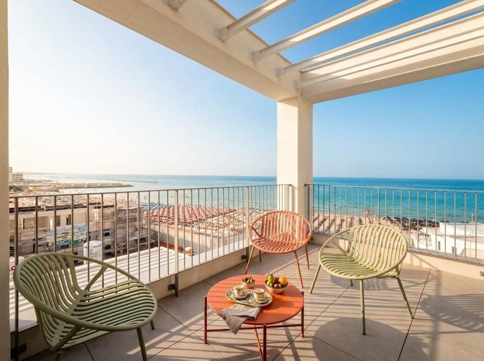 Dimora San Francesco Seaview Terrace with Parking Apartment hotel in Apulia