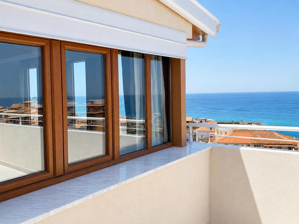 View (from property/room), Balcony/Terrace, Sea view