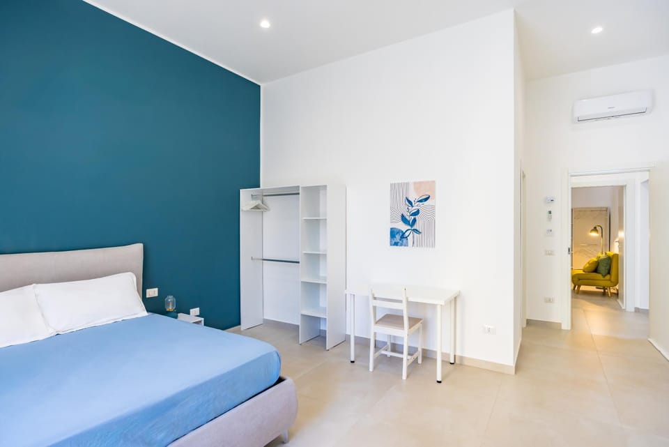 Bed, Photo of the whole room, Bedroom, wardrobe, air conditioner