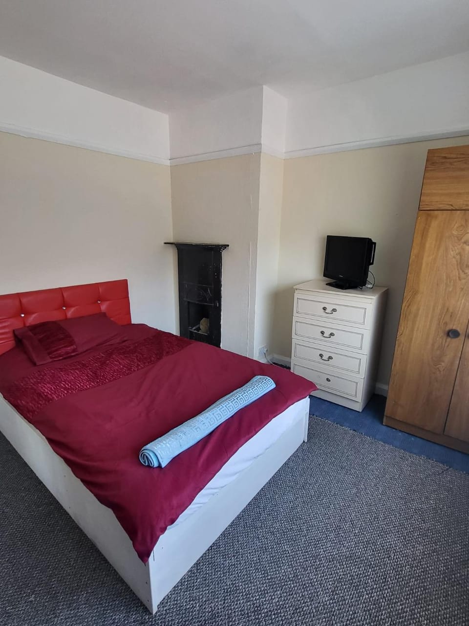 Pristine property Vacation rental in Coventry