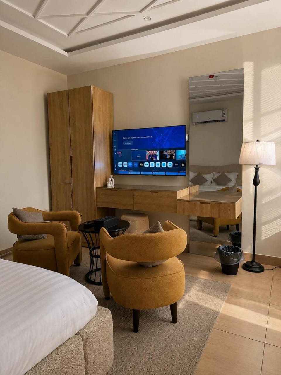 Luxurious and quiet studio Pool and self check-in Apartment in Al Khobar
