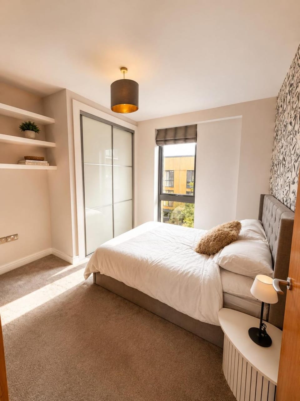 High end Marina, Balcony, Views, Parking House in Plymouth