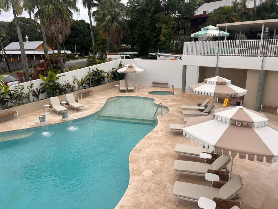 Swimming pool