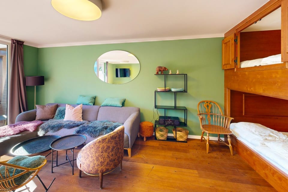 Living room, Bedroom