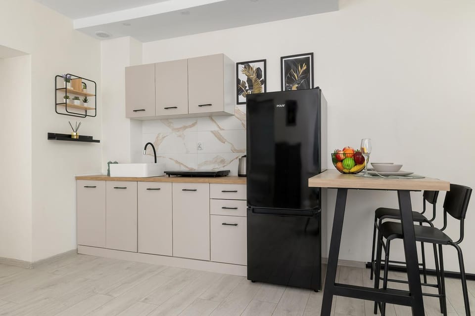 Coffee/tea facilities, Kitchen or kitchenette, Dining area, oven, pet friendly, stove