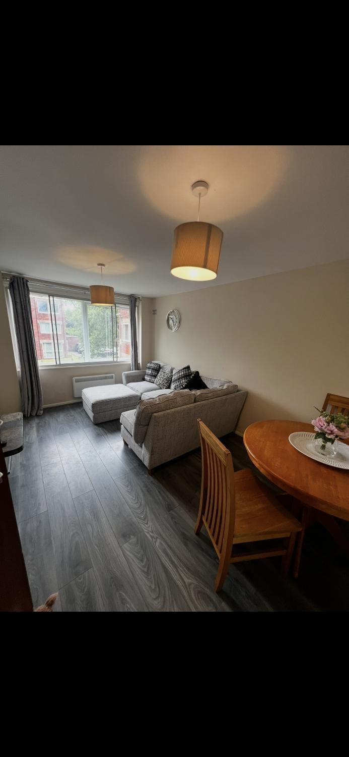 Comfortable 1 Bedroom Flat Apartment in Wolverhampton