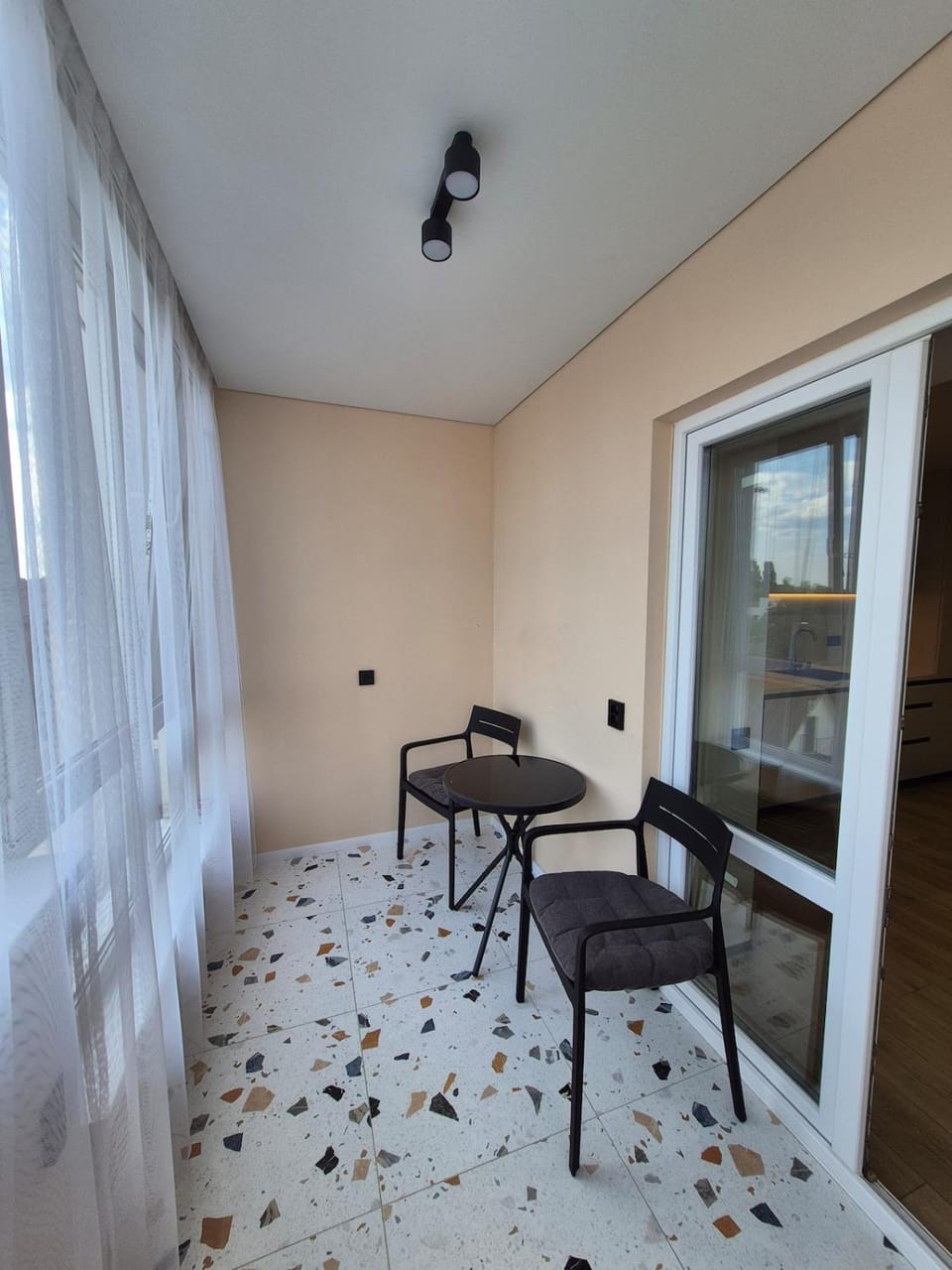 Затишна новобудова в центрі міста Apartment in Ukraine