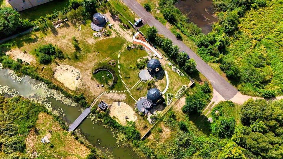 Day, Neighbourhood, Natural landscape, Bird's eye view, Beach, Beach, sunbed, sunbed