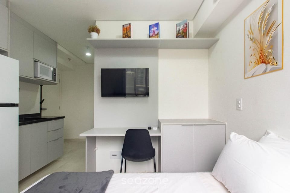 Bed, TV and multimedia, Kitchen or kitchenette, Living room, Bedroom