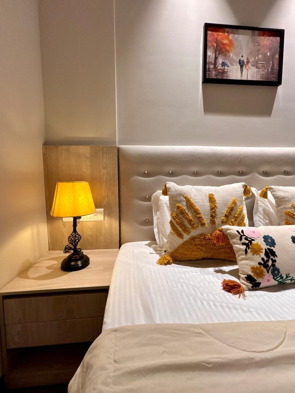 Luma Premium Stay, Near Expo Mart, Pari Chowk Apartment in Uttar Pradesh